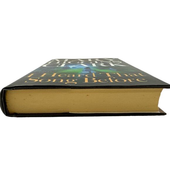 I Heard That Song Before by Mary Higgins Clark - Picture 4 of 7